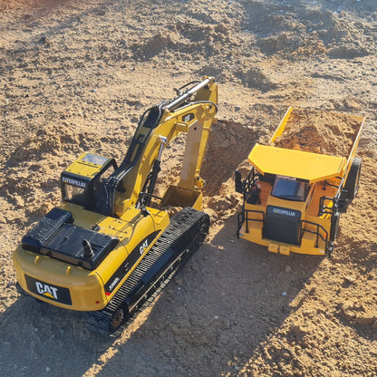 CAT Remote Controlled Die Cast 330D L Excavator