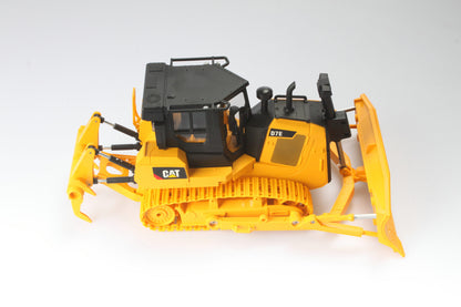 CAT Remote Controlled D7E Track-Type Tractor 1:24