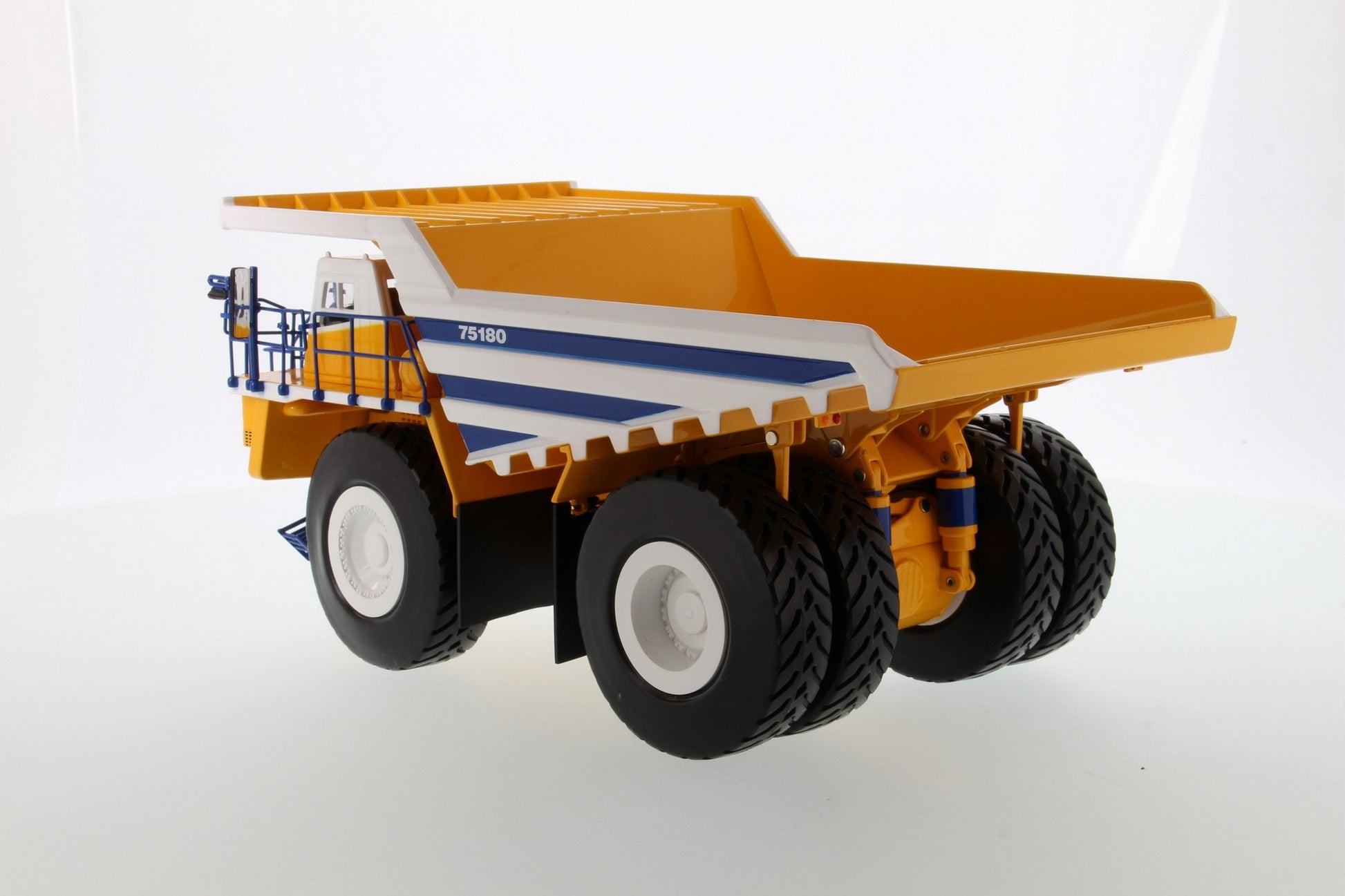 BELAZ 75180 - view 14