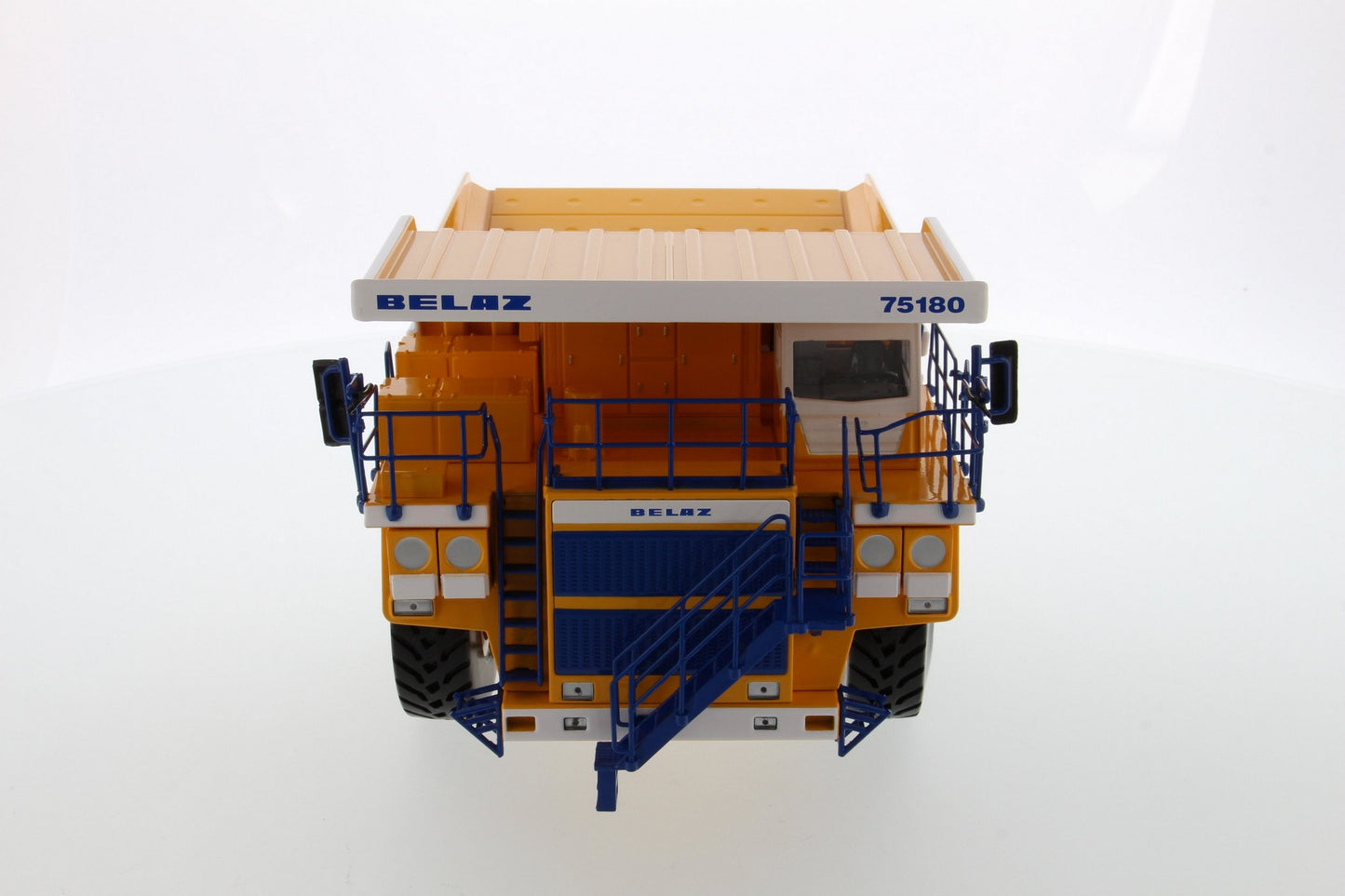 BELAZ 75180 - view 9