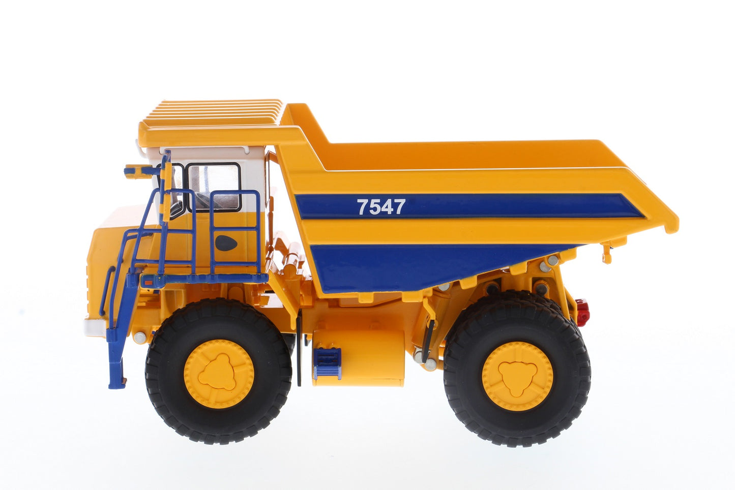 BELAZ 7547 - view 9