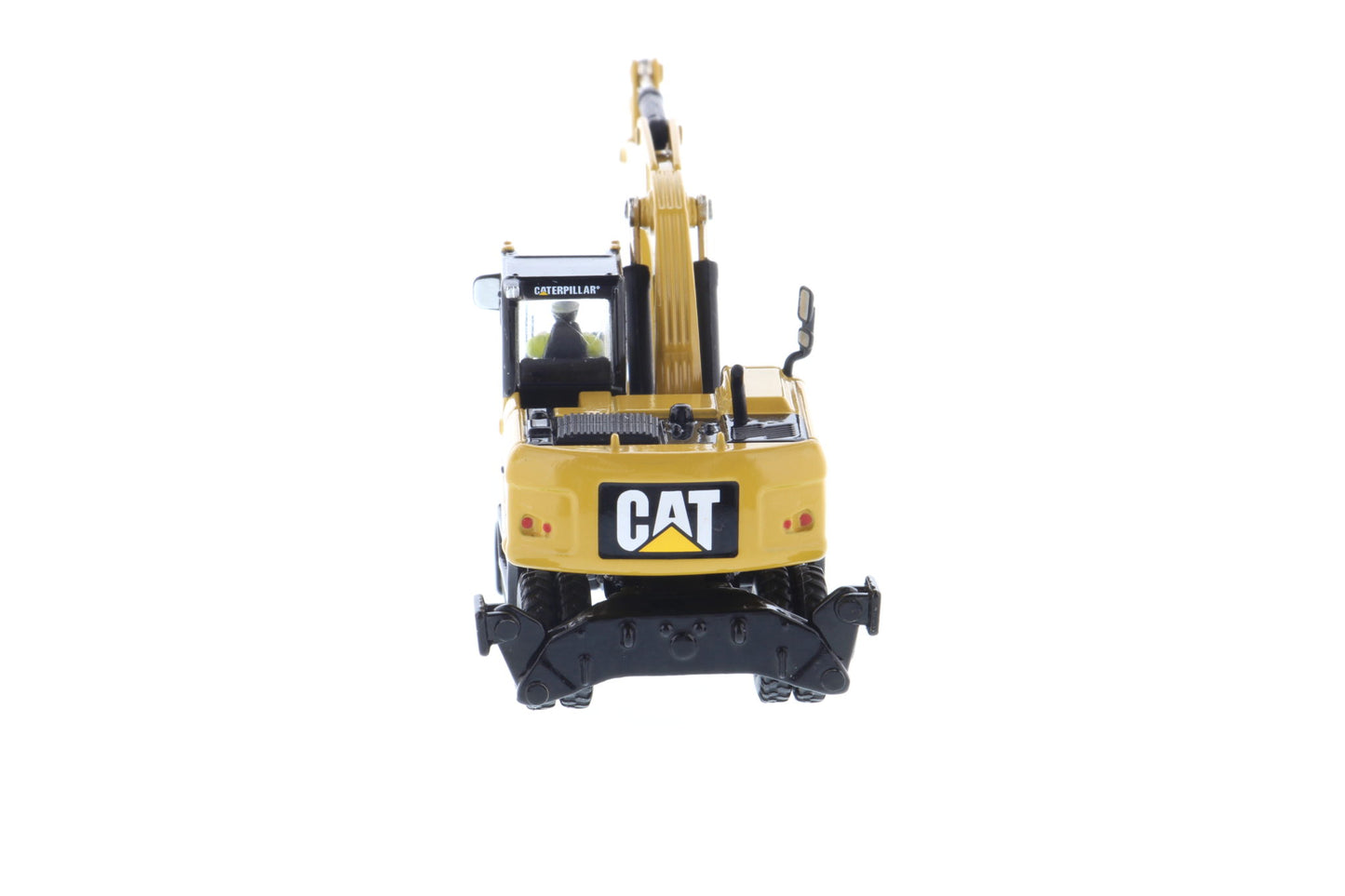 CAT M318D Wheeled Excavator wheel detail