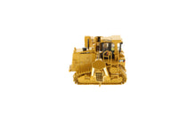 CAT 587T Pipelayer side view