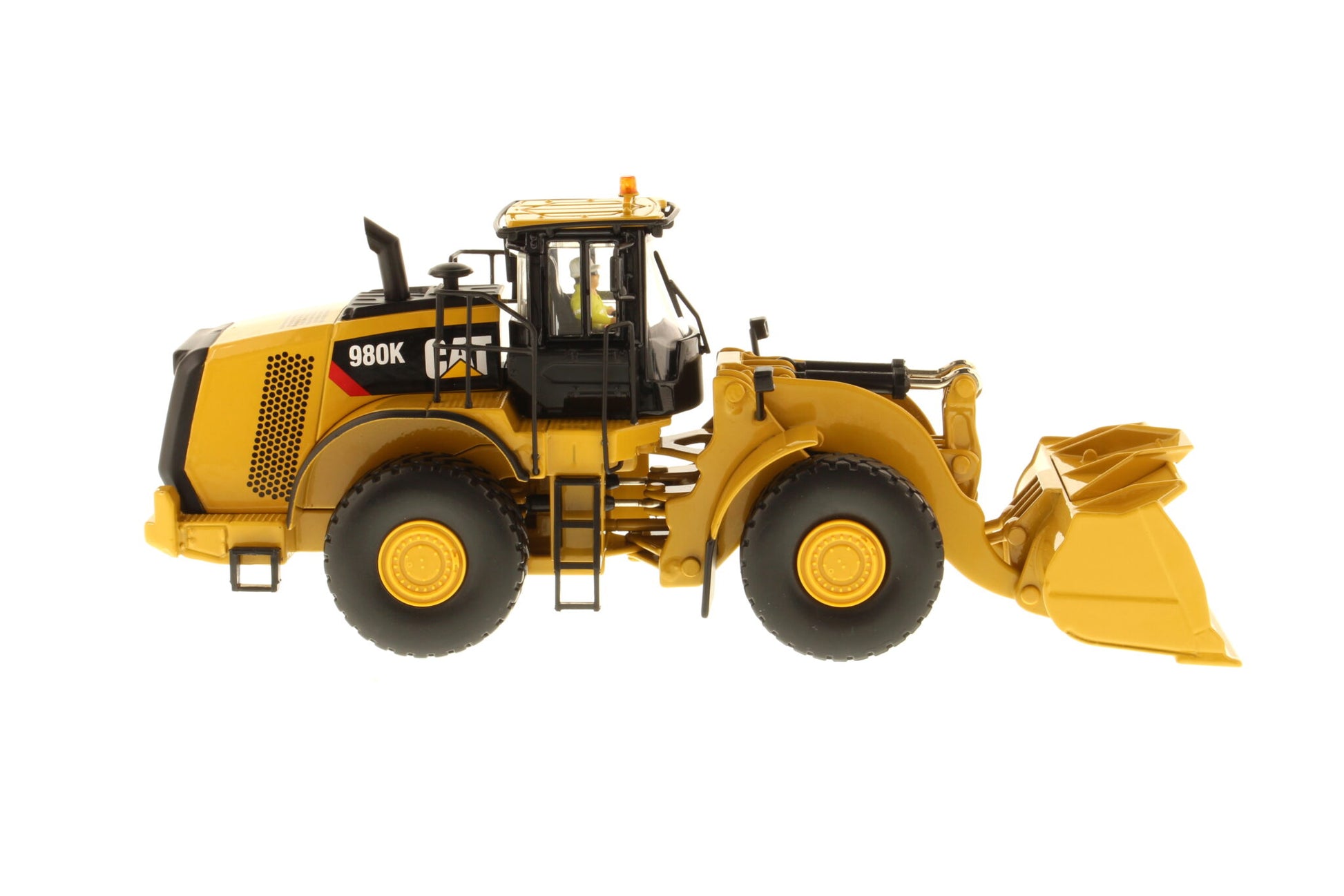 CAT 980K Material Handler angled view