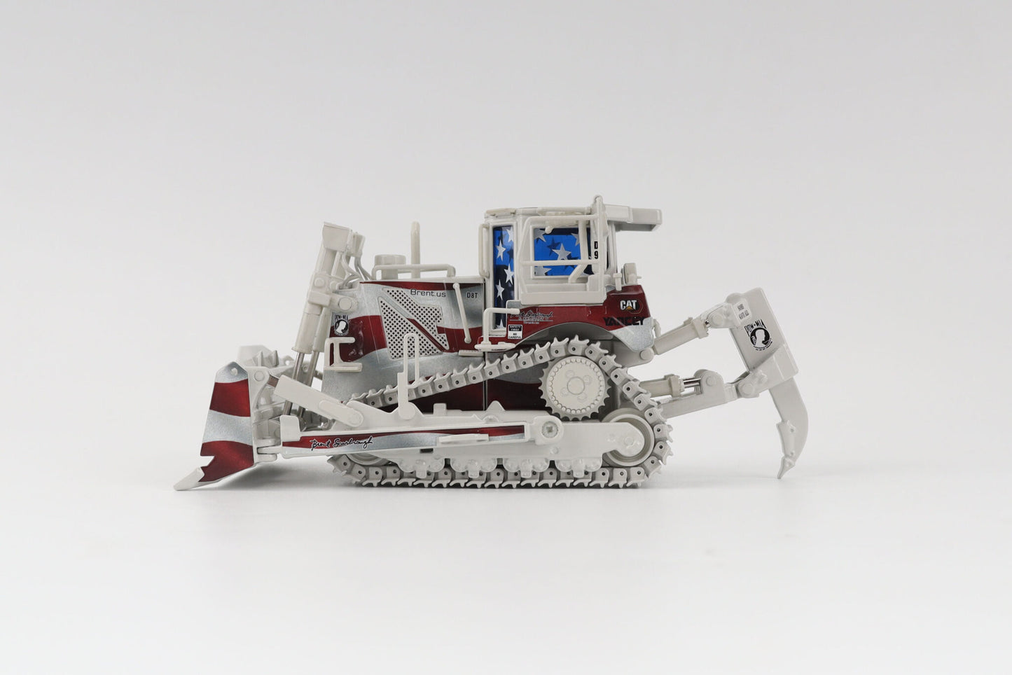 CAT D8T Track-Type Tractor Brent Scarbrough Livery 1:50 Scale Die Cast Model