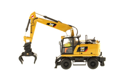 CAT M318F Wheeled Excavator boom detail