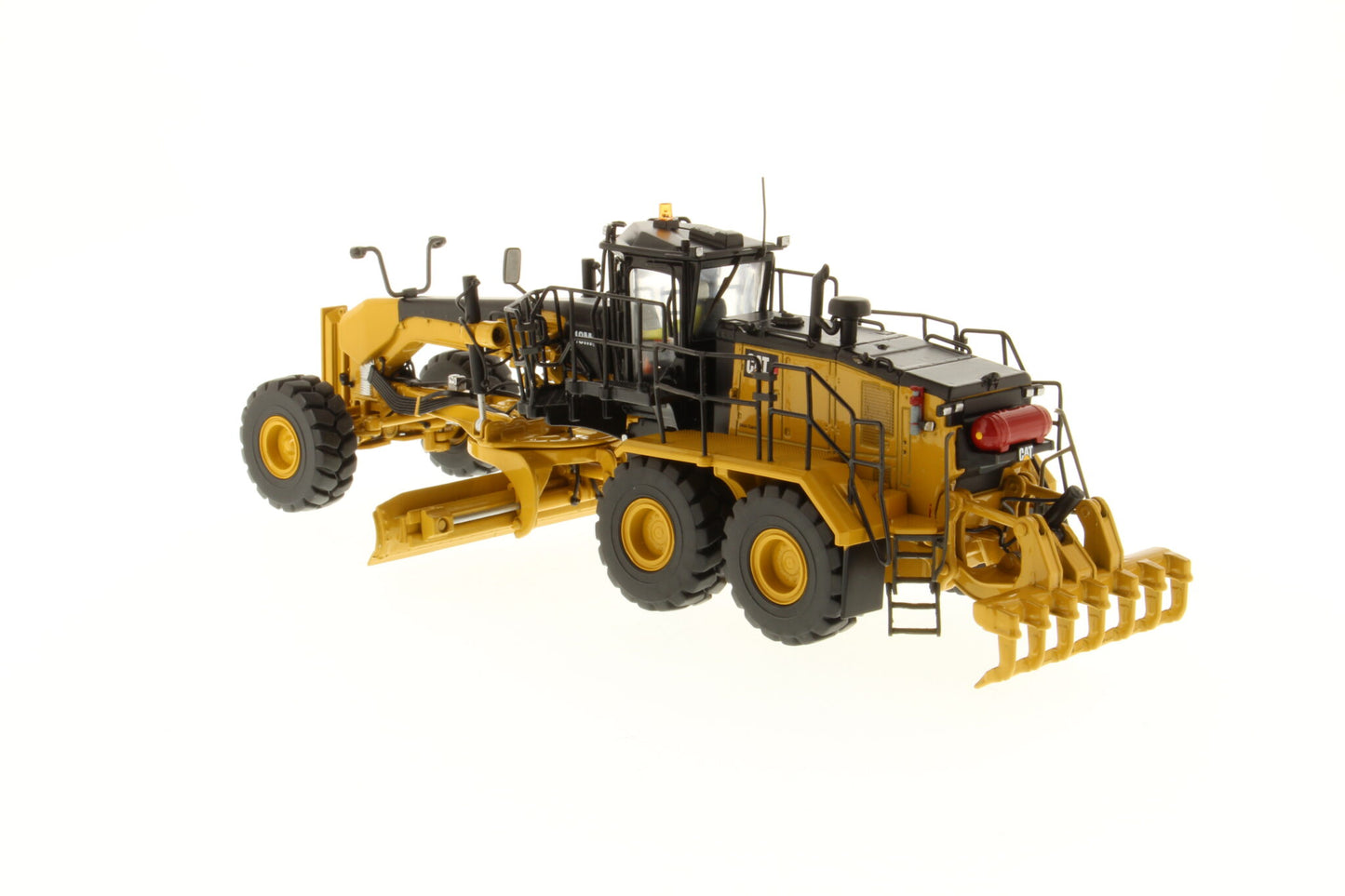CAT 18M3 Motor Grader 1:50 — rear ripper detail
