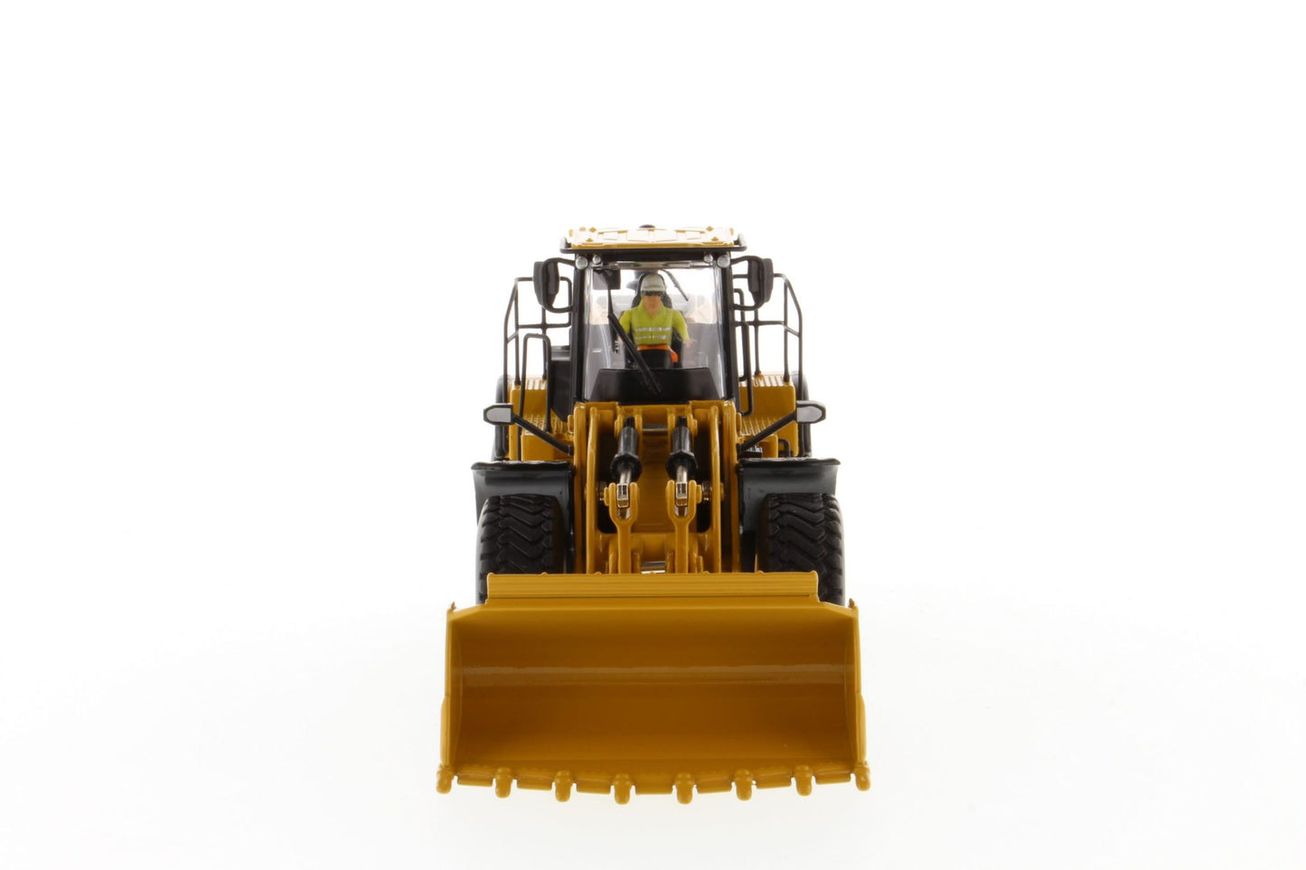 CAT 980M side view