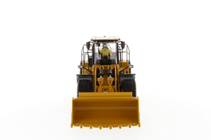 CAT 980M side view