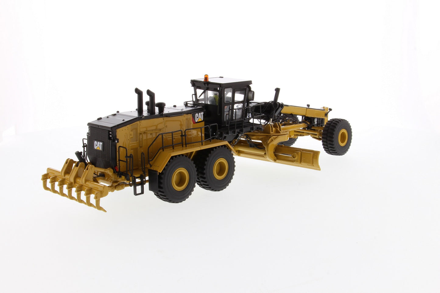 CAT 24 Motor Grader High Line Series 1:50 Scale Die Cast Model