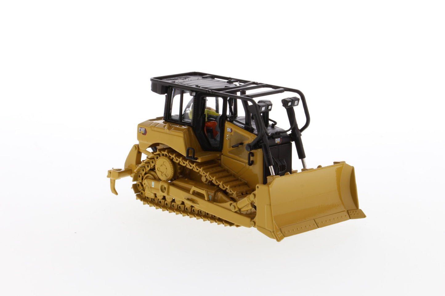 CAT D6T XL SU rear view