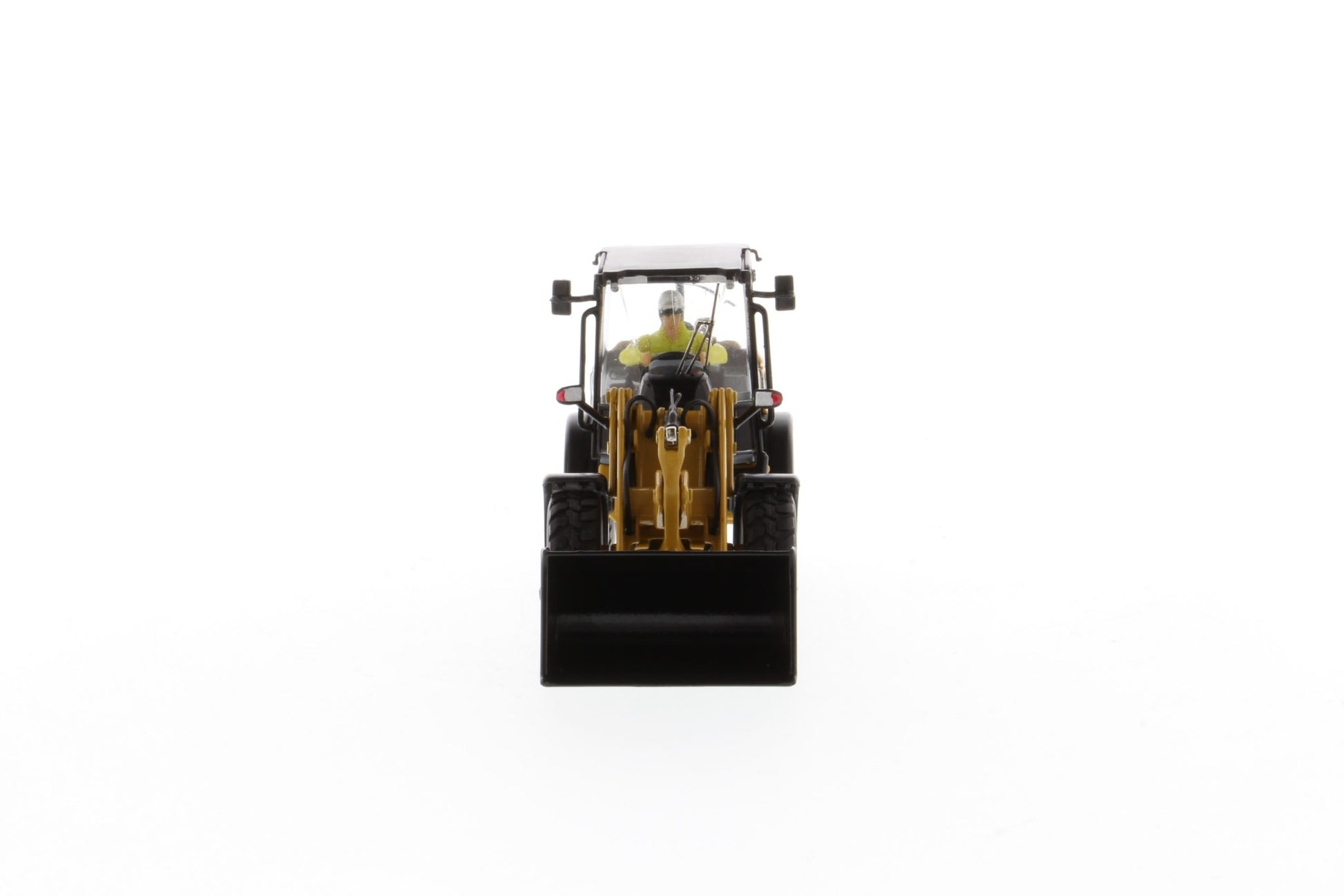 CAT 906M side view