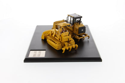 CAT 977 & 963K Track Loader Evolution Series 1:50 Scale Die Cast Model