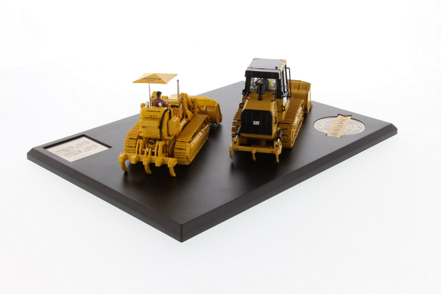 CAT 977 & 963K Track Loader Evolution Series 1:50 Scale Die Cast Model