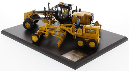 CAT No.12 and 12M3 Motor Grader Evolution Series 1:50 Scale Die Cast Model