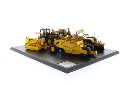 CAT D7C/70 & 621K Motor Scraper Evolution Series 1:50 Scale Die Cast Model