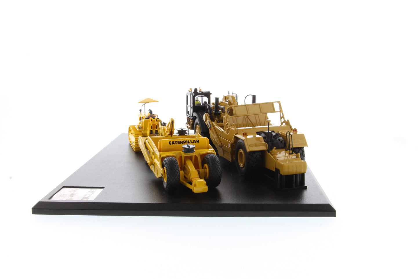 CAT D7C/70 & 621K Motor Scraper Evolution Series 1:50 Scale Die Cast Model
