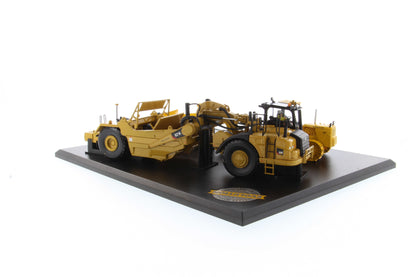 CAT D7C/70 & 621K Motor Scraper Evolution Series 1:50 Scale Die Cast Model
