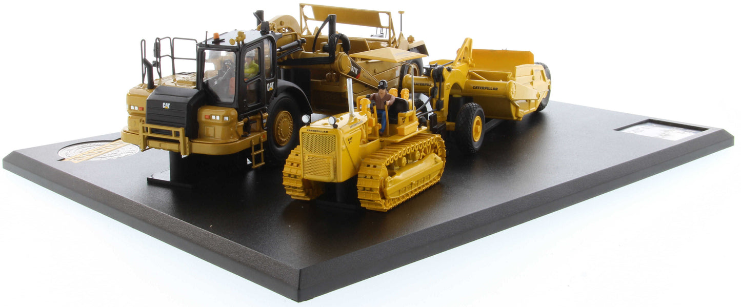 CAT D7C/70 & 621K Motor Scraper Evolution Series 1:50 Scale Die Cast Model
