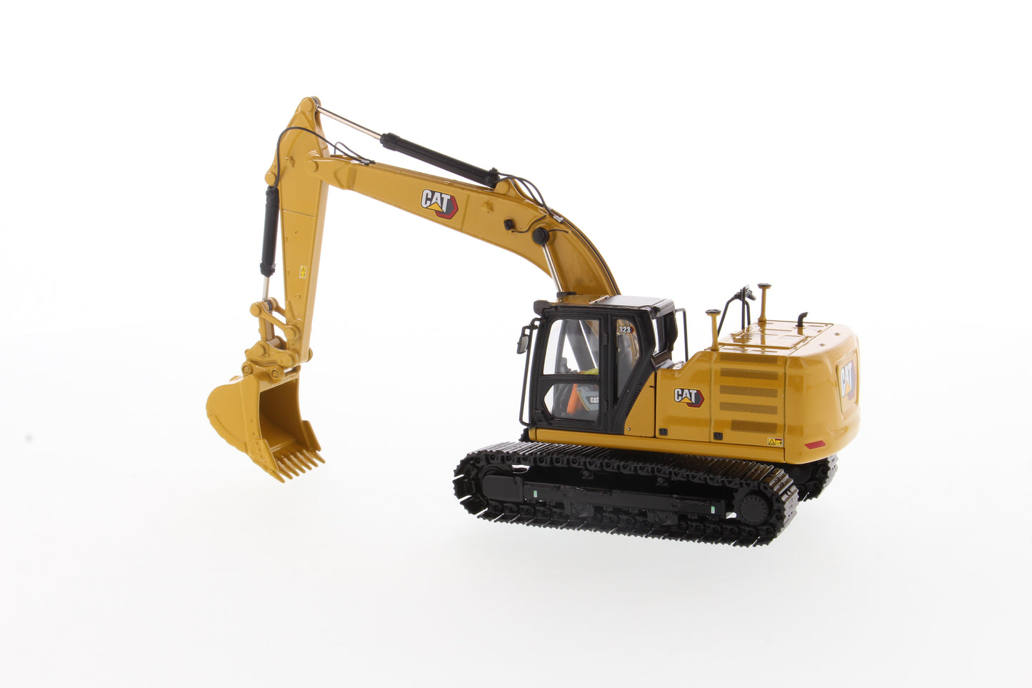 CAT 323 articulated boom