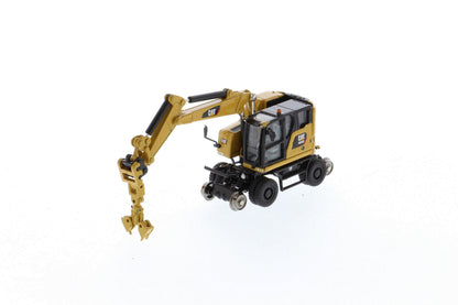 CAT M323F HO with clamshell bucket