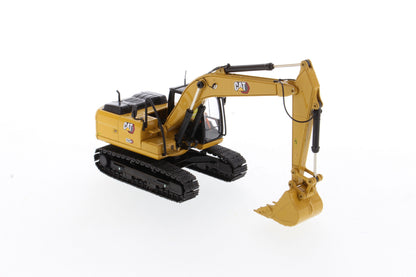 CAT 323 GX close up detail