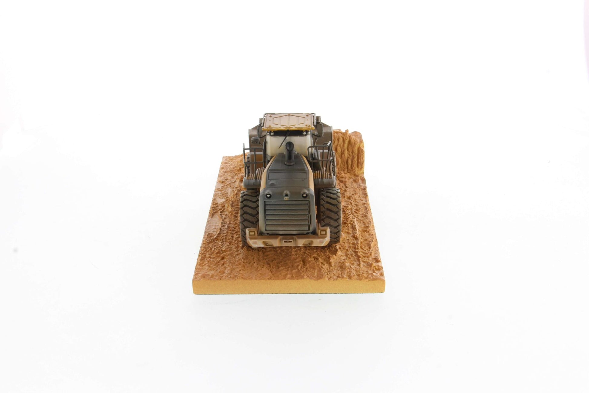 CAT 966M angle 5