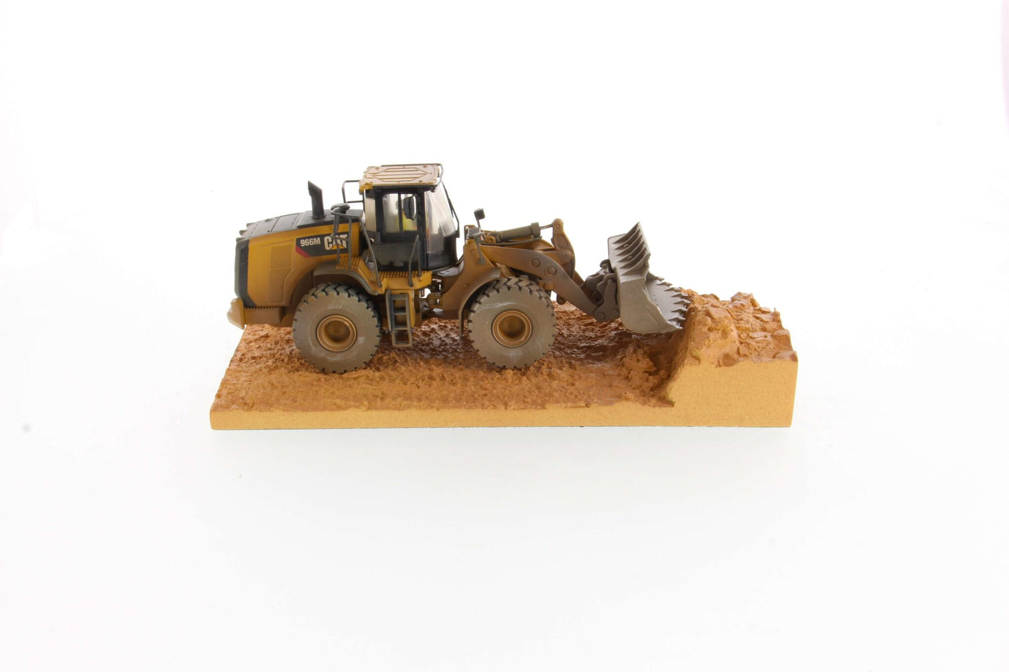 CAT 966M angle 8