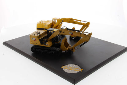 CAT 225 & 323 Hydraulic Excavator Evolution Series 1:50 Scale Die Cast Model