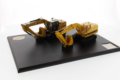 CAT 225 & 323 Hydraulic Excavator Evolution Series 1:50 Scale Die Cast Model