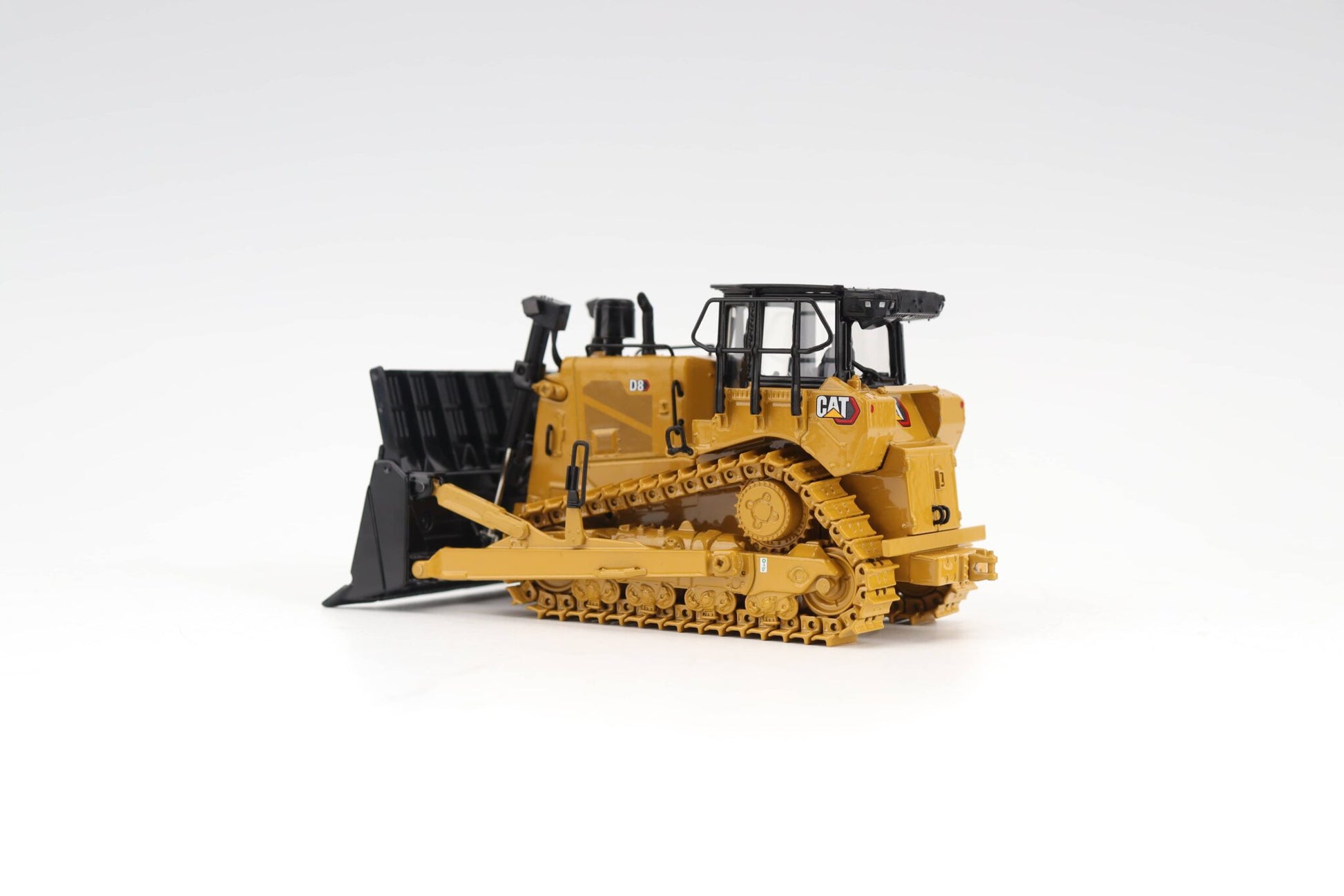 CAT D8 Waste Config side view