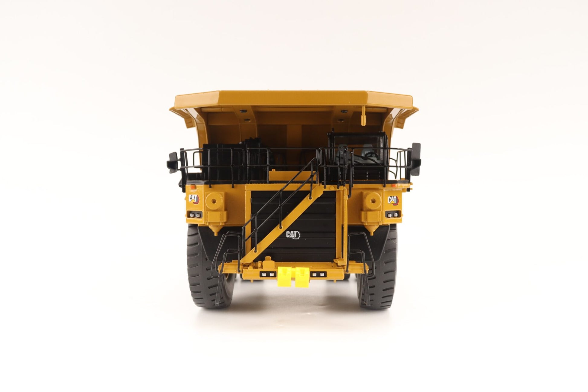 Cat 789 Off-Highway Mining Truck - view 8