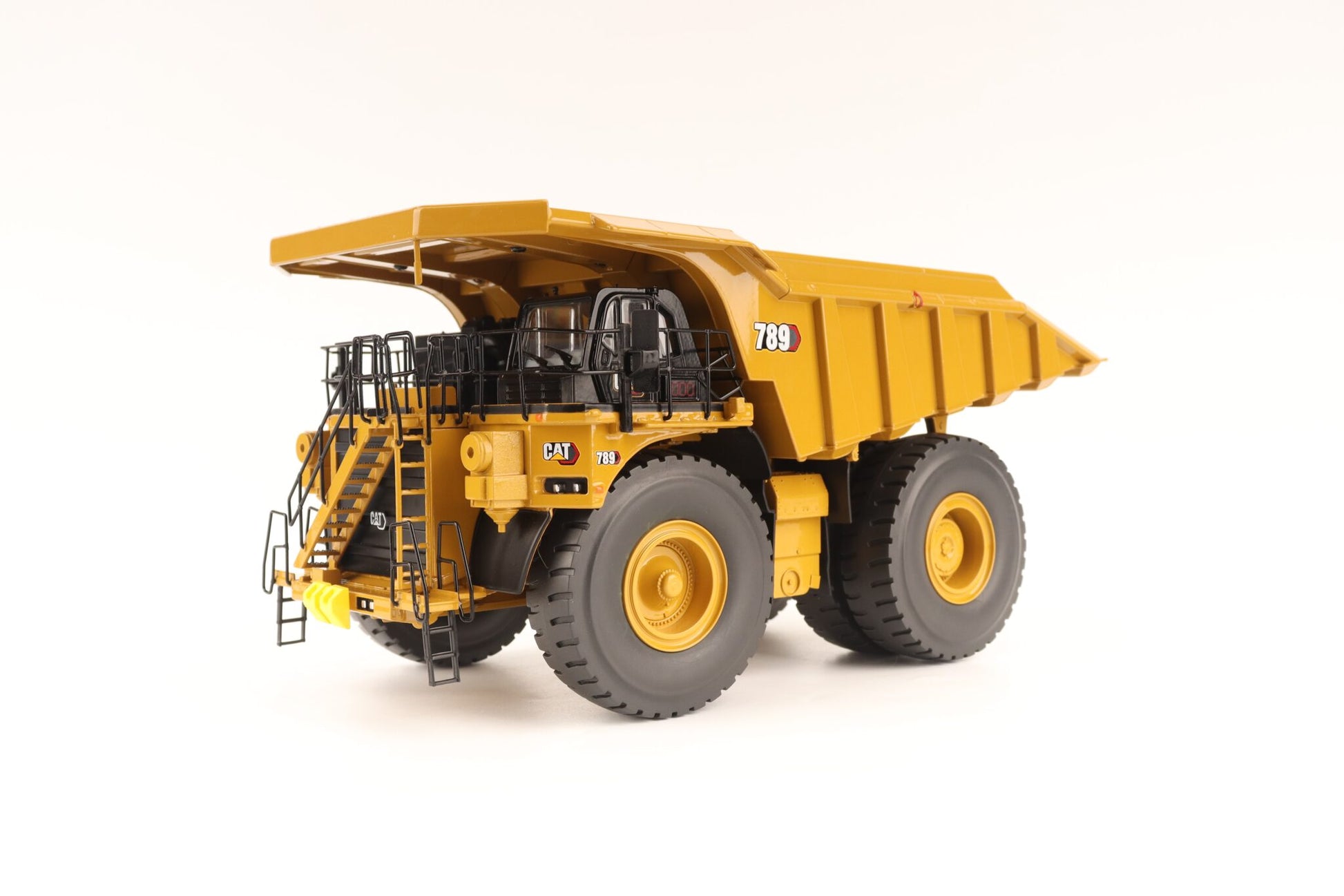 Cat 789 Off-Highway Mining Truck - view 9