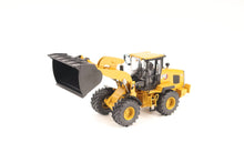 CAT 938 side view