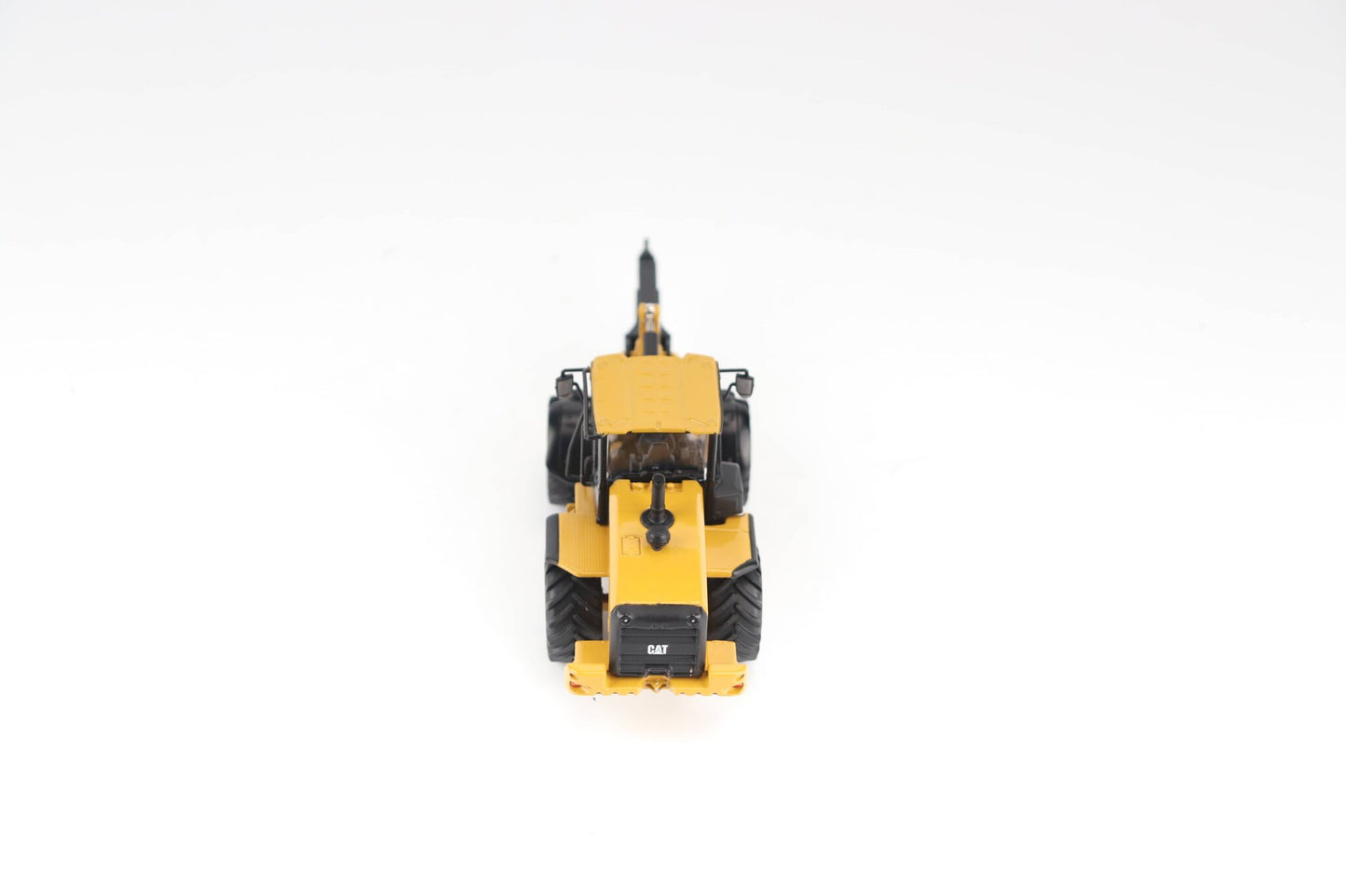 CAT 938 rear view
