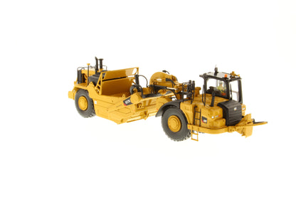 CAT 627K Wheel Tractor-Scraper 1:50 Scale Die Cast Model