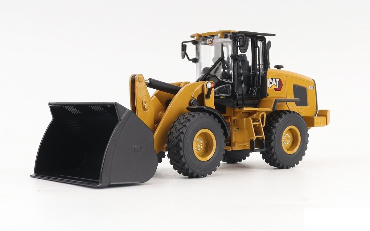 CAT 930 Wheel Loader High Line Series 1:50 Scale Die Cast Model