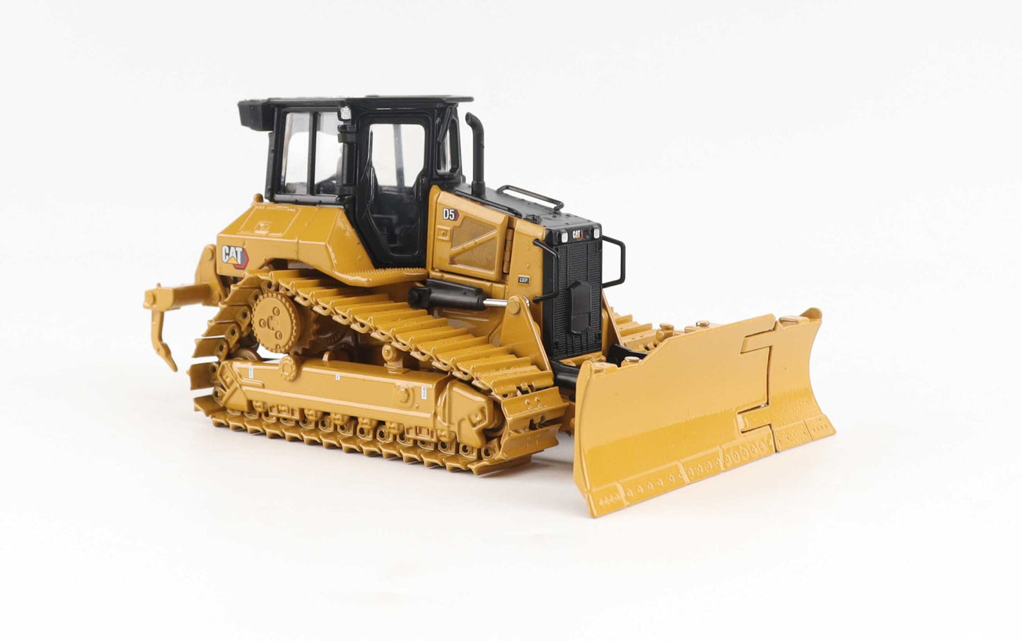 CAT D5 LGP folding blade detail