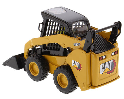 Cat 272D3 - view 3