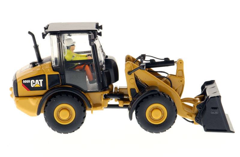 CAT 906H Wheel Loader detail view 4