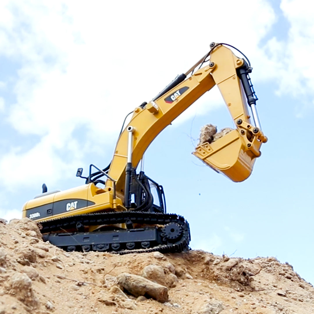 CAT Remote Controlled Die Cast 330D L Excavator
