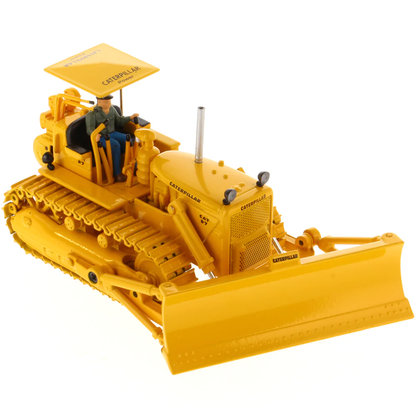 CAT D7C Track Type Dozer Vintage 1:50 Scale Die Cast Model